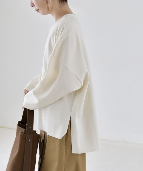 quaranciel(カランシエル)の「〈手洗い可能〉カットジョーゼット ハーフジップ クルーネック プルオーバー(Tシャツ/カットソー・レディース・ブラック/ベージュ/ネイビー/オフホワイト・ONE SIZE)」の8枚目の写真