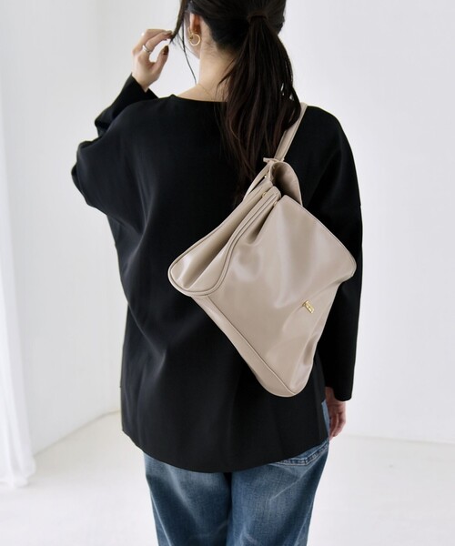 quaranciel(カランシエル)の「〈手洗い可能〉カットジョーゼット ハーフジップ クルーネック プルオーバー(Tシャツ/カットソー・レディース・ブラック/ベージュ/ネイビー/オフホワイト・ONE SIZE)」の18枚目の写真
