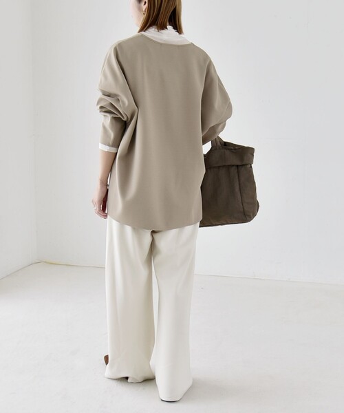 quaranciel(カランシエル)の「〈手洗い可能〉カットジョーゼット ハーフジップ クルーネック プルオーバー(Tシャツ/カットソー・レディース・ブラック/ベージュ/ネイビー/オフホワイト・ONE SIZE)」の22枚目の写真