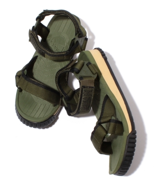 SHAKA（シャカ）の「【InRed6月号掲載】SHAKA×ビーミング by ビームス / 40th別注 CAMPER（サンダル・レディース・オリーブ/ネイビー・6/5）」の3枚目の写真