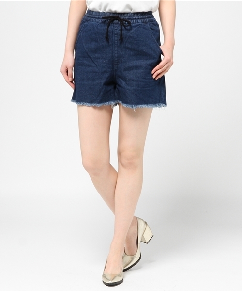 MOUSSY（マウジー）の「EASY DENIM S/PT（デニムパンツ・レディース・ホワイト/ダークブルー・1/2）」の12枚目の写真