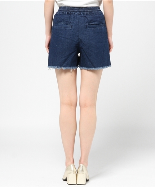 MOUSSY（マウジー）の「EASY DENIM S/PT（デニムパンツ・レディース・ホワイト/ダークブルー・1/2）」の5枚目の写真