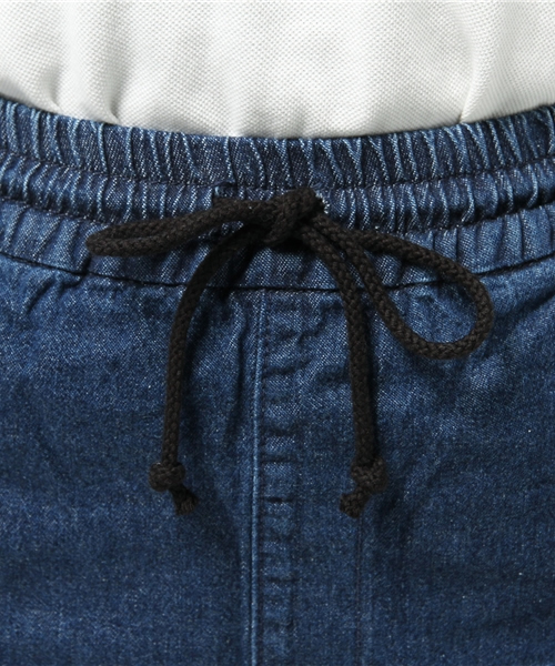 MOUSSY（マウジー）の「EASY DENIM S/PT（デニムパンツ・レディース・ホワイト/ダークブルー・1/2）」の10枚目の写真