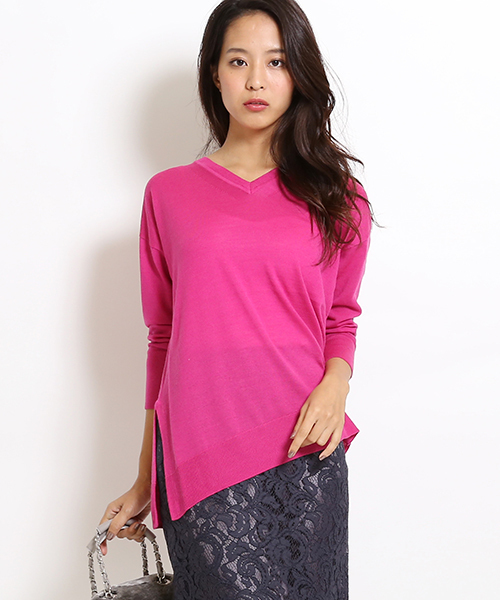 Droite lautreamont（ドロワットロートレアモン）の「アシンメトリーⅤネックプルオーバー（ニット/セーター・レディース・ピンク/ブルー/オフホワイト・M）」の3枚目の写真