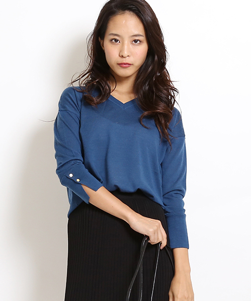 Droite lautreamont（ドロワットロートレアモン）の「アシンメトリーⅤネックプルオーバー（ニット/セーター・レディース・ピンク/ブルー/オフホワイト・M）」の2枚目の写真