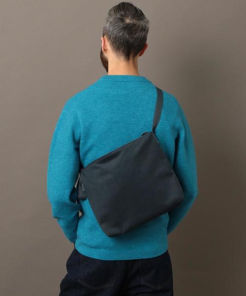 BEAUTY&YOUTH UNITED ARROWS（ビューティーアンドユースユナイテッドアローズ）の「BY ライトファブリック ショルダーバッグ  о（ショルダーバッグ・メンズ・ブラック/ライトグレー/ダークブラウン/コバルトブルー・FREE）」の19枚目の写真