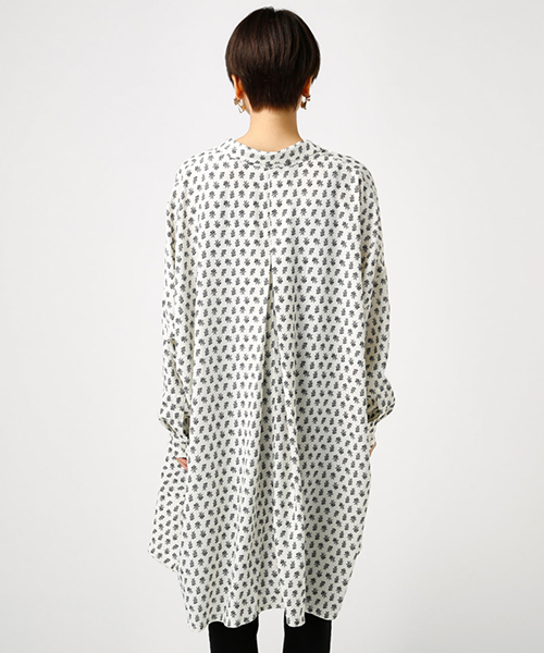 AZUL by moussy(アズールバイマウジー)の「Spring reef柄ルーズSH(シャツ/ブラウス・レディース・ホワイト系その他/ブラック系その他/イエロー系その他・SMALL/MEDIUM)」の13枚目の写真