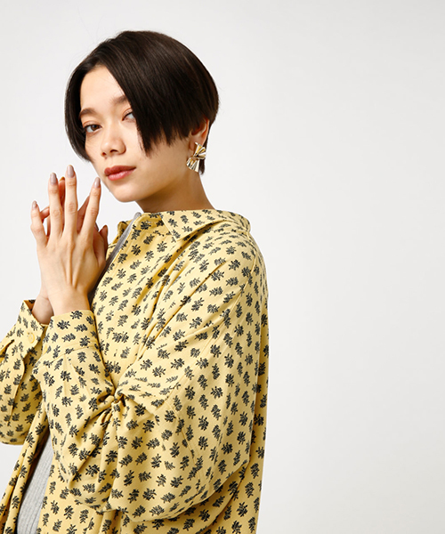 AZUL by moussy(アズールバイマウジー)の「Spring reef柄ルーズSH(シャツ/ブラウス・レディース・ホワイト系その他/ブラック系その他/イエロー系その他・SMALL/MEDIUM)」の9枚目の写真