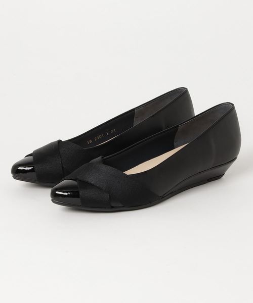 LE TALON（ルタロン）の「3cmゴムクロスウエッジ（パンプス・レディース・ブラック/ベージュ/ネイビー・22cm/22.5cm/23cm/23.5cm/24cm/24.5cm/25cm）」の2枚目の写真