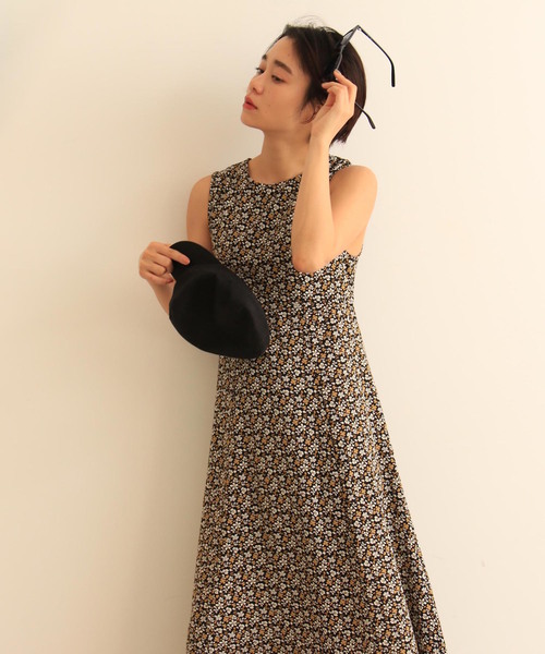 FREE'S MART（フリーズマート）の「◆小花ノースリーブロングワンピース（ワンピース・レディース・ブラック系その他/ホワイト×レッド/ホワイト×イエロー・FREE）」の22枚目の写真