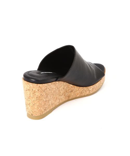 NATURAL BEAUTY BASIC（ナチュラルビューティーベーシック）の「【雑誌掲載】ウエッジコルクミュール（サンダル・レディース・ベージュ系その他/ホワイト/ブラック・MEDIUM/SMALL/LARGE）」の6枚目の写真