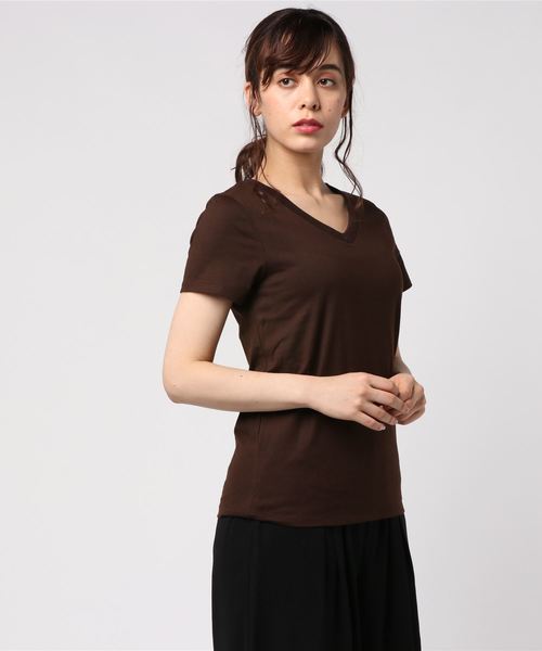 AMERICAN HOLIC(アメリカンホリック)の「・New Vネックベーシック半袖プルオーバー(Tシャツ/カットソー・レディース・ホワイト系その他/グレー系その他/チャコールグレー/ブラック/ブラウン/オフホワイト・M/L)」の2枚目の写真