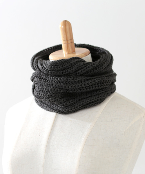 Jubilee Fabric（ジュビリーファブリック）の「スヌード　スムースマテリアル（ネックウォーマー/スヌード・レディース・パープル/グリーン/ダークグレー/ネイビー/マスタード/ナチュラル/ブラック/ライトグレー/ワイン/ホワイト/グレー/ベージュ/ダークブラウン・FREE）」の5枚目の写真