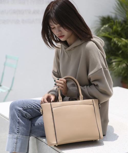 年最新海外の Ungrid アングリッド ショルダーバッグ スムース多機能トートバッグ M ショルダーバッグ Ungrid アングリッド のファッション