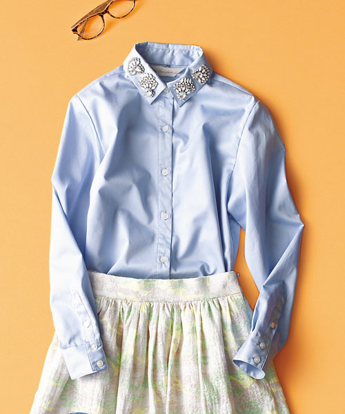 31 Sons de mode（トランテアン　ソン　ドゥ　モード）の「ビジューカラードッキングシャツ　ｂｙ　Ｋａｏｒｉ　Ｉｓｅｋｉ（シャツ/ブラウス・レディース・オフホワイト/サックスブルー・36/38）」の2枚目の写真