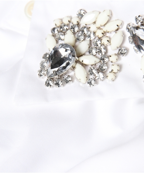 31 Sons de mode（トランテアン　ソン　ドゥ　モード）の「ビジューカラードッキングシャツ　ｂｙ　Ｋａｏｒｉ　Ｉｓｅｋｉ（シャツ/ブラウス・レディース・オフホワイト/サックスブルー・36/38）」の12枚目の写真