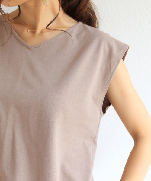 andme(アンドミー)の「コットン背中フリルVネックフレンチスリーブTシャツ(Tシャツ/カットソー・レディース・グレー系その他/ブラック/ベージュ/ネイビー/オフホワイト・M)」の13枚目の写真