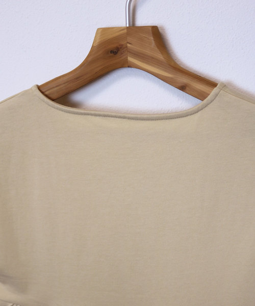 andme(アンドミー)の「コットン背中フリルVネックフレンチスリーブTシャツ(Tシャツ/カットソー・レディース・グレー系その他/ブラック/ベージュ/ネイビー/オフホワイト・M)」の16枚目の写真
