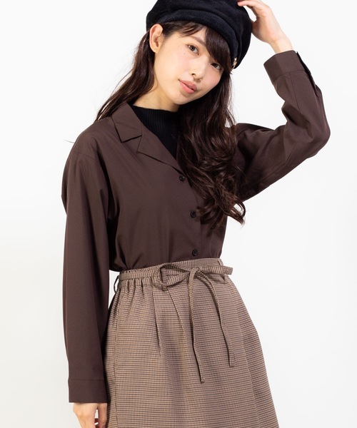 WEGO（ウィゴー）の「WEGO/オープンカラークロップドシャツ（シャツ/ブラウス・レディース・ブラック/ベージュ/パープル/ブラウン/ピンク/ブラック系その他4・FREE）」の4枚目の写真