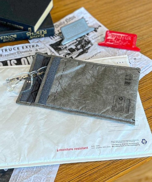 DULTON（ダルトン）の「PADDED ENVELOPE BAG FOR "TABLET"/タブレット ケース（PC・タブレットケース・メンズ・その他/ホワイト/グレー・FREE）」の22枚目の写真