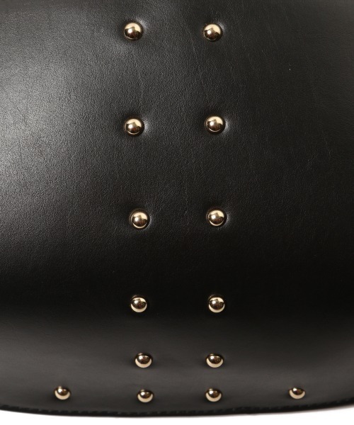 PAGEBOY（ページボーイ）の「スタッズボディバッグ（ショルダーバッグ・レディース・ホワイト/ブラック・FREE）」の4枚目の写真