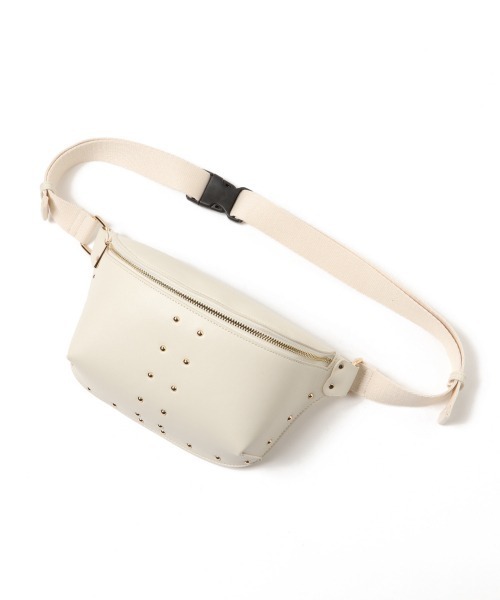 PAGEBOY（ページボーイ）の「スタッズボディバッグ（ショルダーバッグ・レディース・ホワイト/ブラック・FREE）」の12枚目の写真