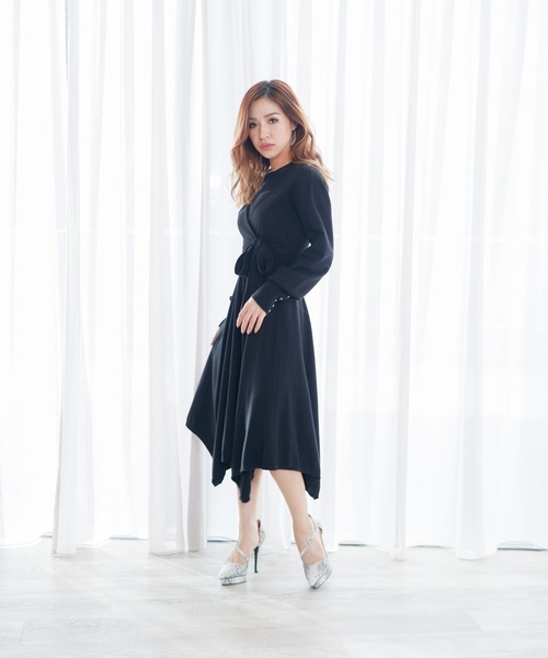 LIPSERVICE(リップサービス)の「レイヤードイレヘムニットワンピース(ワンピース・レディース・ベージュ/グリーン/ブラック・M/S)」の4枚目の写真