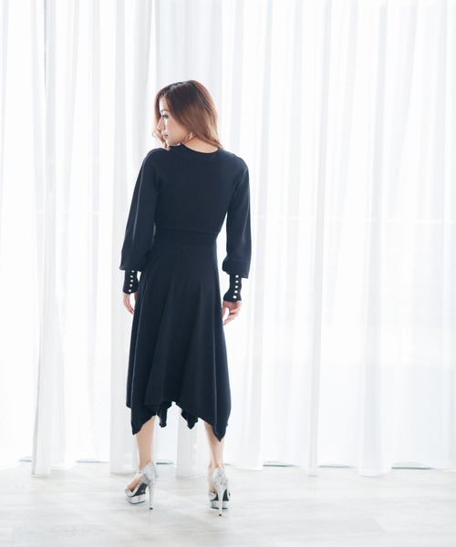 LIPSERVICE(リップサービス)の「レイヤードイレヘムニットワンピース(ワンピース・レディース・ベージュ/グリーン/ブラック・M/S)」の10枚目の写真