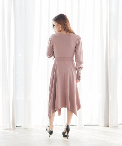 LIPSERVICE(リップサービス)の「レイヤードイレヘムニットワンピース(ワンピース・レディース・ベージュ/グリーン/ブラック・M/S)」の7枚目の写真