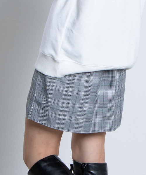 WEGO（ウィゴー）の「WEGO/【セットアップ対応商品】チェックミニスカート（スカート・レディース・グレー系その他2/ベージュ系その他2/ブラック系その他2/ブラウン系その他2/ブラウン系その他3/グレー系その他3・FREE）」の4枚目の写真