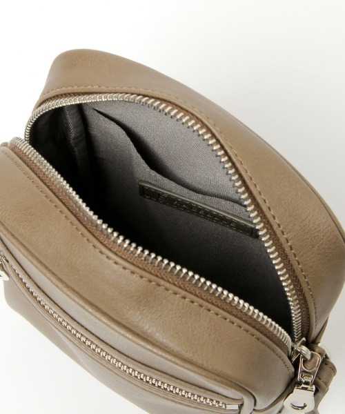 RAGEBLUE（レイジブルー）の「スクエアショルダーバッグ/919827（ショルダーバッグ・メンズ・ブラック/ベージュ/ブラウン/オフホワイト/ブラック系その他・FREE）」の7枚目の写真