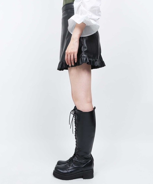 WC（ダブル シー）の「WC/フェイクレザーフリルスカート（スカート・レディース・ベージュ/ブラック・FREE）」の5枚目の写真