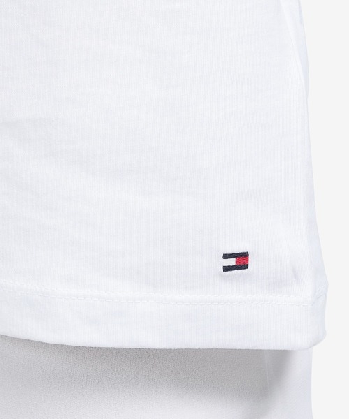 TOMMY HILFIGER(トミーヒルフィガー)の「ロゴクルーネックTシャツ(Tシャツ/カットソー・レディース・ホワイト/ネイビー/ブラック・MEDIUM/LARGE/X-SMALL/SMALL)」の4枚目の写真