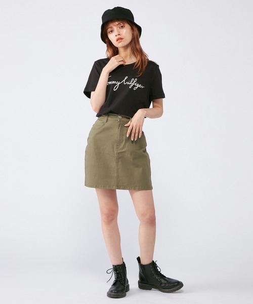 売れ筋商品|||トミーヒルフィガー カットソー トップス レディース Women's Cotton Varsity Crest Crewneck Tee Sugarplum セール】【オンライン限定】ロゴスウェット/GLOBAL LOGO CREW