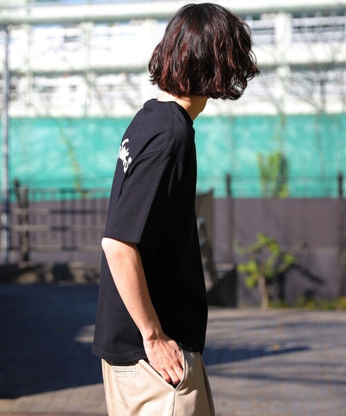 FREAK'S STORE（フリークスストア）の「WEB限定 WILDTHINGS/ワイルドシングス 別注 ビッグシルエット アーチロゴ バックプリント ポケットTシャツ/ポケT（Tシャツ/カットソー・メンズ・ホワイト/ブラック/ベージュ/ネイビー/オリーブ・X-LARGE/LARGE/SMALL/MEDIUM）」の13枚目の写真