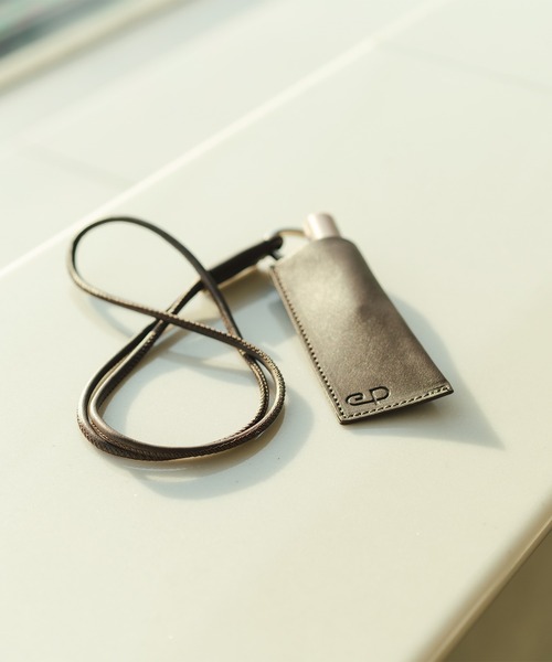 epnok（エプノック）の「アトマイザー＆リップケース（その他小物・メンズ・ブラック/ダークブラウン・FREE）」の4枚目の写真