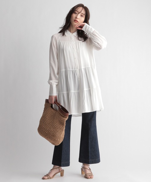 Andemiu（アンデミュウ）の「ティアードシャツチュニック948220（シャツ/ブラウス・レディース・ホワイト/ベージュ/イエロー・FREE）」の14枚目の写真