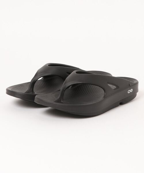 OOFOS（ウーフォス）の「Oofos Original（サンダル・メンズ・ベージュ/ブラック・M/L/S）」の2枚目の写真