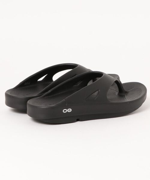 OOFOS（ウーフォス）の「Oofos Original（サンダル・メンズ・ベージュ/ブラック・M/L/S）」の4枚目の写真