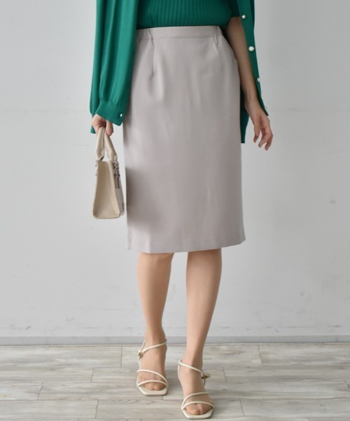 RANAN（ラナン）の「すっきりきれいめ美脚シルエット防シワストレッチタイトスカート（スカート・レディース・ライトグレー/ブラック/ベージュ/ネイビー/オフホワイト/ブラウン/モスグリーン/ライトベージュ/サーモンピンク/ロイヤルブルー/ピンク系その他・M/LL/L）」の4枚目の写真