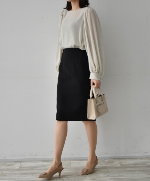 RANAN（ラナン）の「すっきりきれいめ美脚シルエット防シワストレッチタイトスカート（スカート・レディース・ライトグレー/ブラック/ベージュ/ネイビー/オフホワイト/ブラウン/モスグリーン/ライトベージュ/サーモンピンク/ロイヤルブルー/ピンク系その他・M/LL/L）」の19枚目の写真