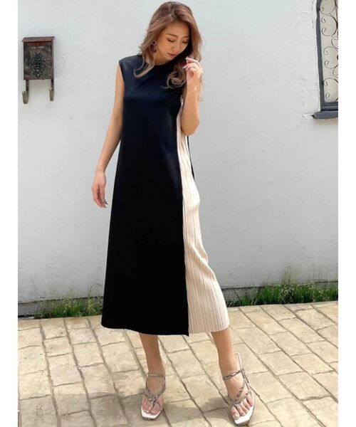 RESEXXY(リゼクシー)の「配色セットバックヒールサンダル(サンダル・レディース・その他1/ブラック/ベージュ・SMALL/LARGE/MEDIUM)」の11枚目の写真