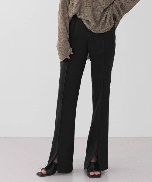 UNE MANSION（ユヌマンション）の「[UNEORIGINAL]フロントスリットブーツカットパンツ（スラックス・レディース・スモークピンク/ベージュ/ブラック/ブラウン/ライトベージュ/ダークブルー・SMALL/MEDIUM）」の15枚目の写真