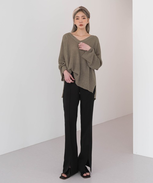 UNE MANSION（ユヌマンション）の「[UNEORIGINAL]フロントスリットブーツカットパンツ（スラックス・レディース・スモークピンク/ベージュ/ブラック/ブラウン/ライトベージュ/ダークブルー・SMALL/MEDIUM）」の22枚目の写真