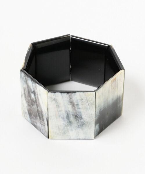 Ray BEAMS(レイビームス)の「L'INDO CHINEUR / 7Plates ブレスレット(ブレスレット・レディース・その他/ブラック・ONE SIZE)」の5枚目の写真