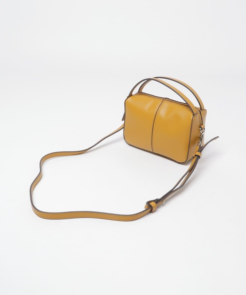 SENSE OF PLACE by URBAN RESEARCH(センスオブプレイスバイアーバンリサーチ)の「2WAYセンターシームプチショルダーバッグ(ショルダーバッグ・レディース・マスタード/ブラック/ライトベージュ・ONE)」の11枚目の写真
