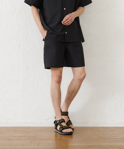 Blue Standard （ブルースタンダード）の「【セットアップ】【BLUE STANDARD/ブルースタンダード】シアサッカー無地オープンシャツ×ショートパンツ（セットアップ・メンズ・チャコールグレー/ネイビー/カーキ/アイボリー・MEDIUM/LARGE/X-LARGE）」の5枚目の写真
