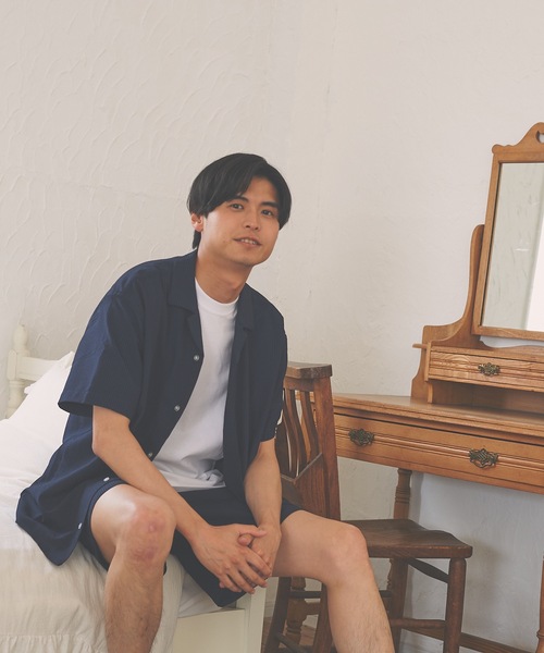 Blue Standard （ブルースタンダード）の「【セットアップ】【BLUE STANDARD/ブルースタンダード】シアサッカー無地オープンシャツ×ショートパンツ（セットアップ・メンズ・チャコールグレー/ネイビー/カーキ/アイボリー・MEDIUM/LARGE/X-LARGE）」の8枚目の写真