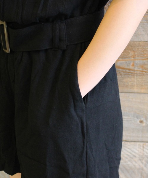 one way（ワンウェイ）の「【oneway Jeans】開襟ショートロンパース（サロペット/オーバーオール・レディース・ホワイト/ブラック/ダークブルー・FREE）」の9枚目の写真