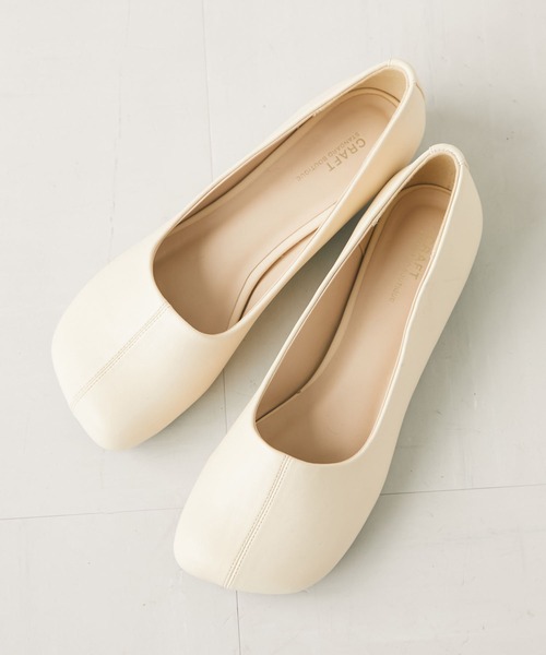 CRAFT STANDARD BOUTIQUE（クラフトスタンダードブティック）の「オブリークトゥーフラットシューズ　＊（バレエシューズ・レディース・パイソン/ブラック/アイボリー/ブラウン・S/M/L）」の2枚目の写真